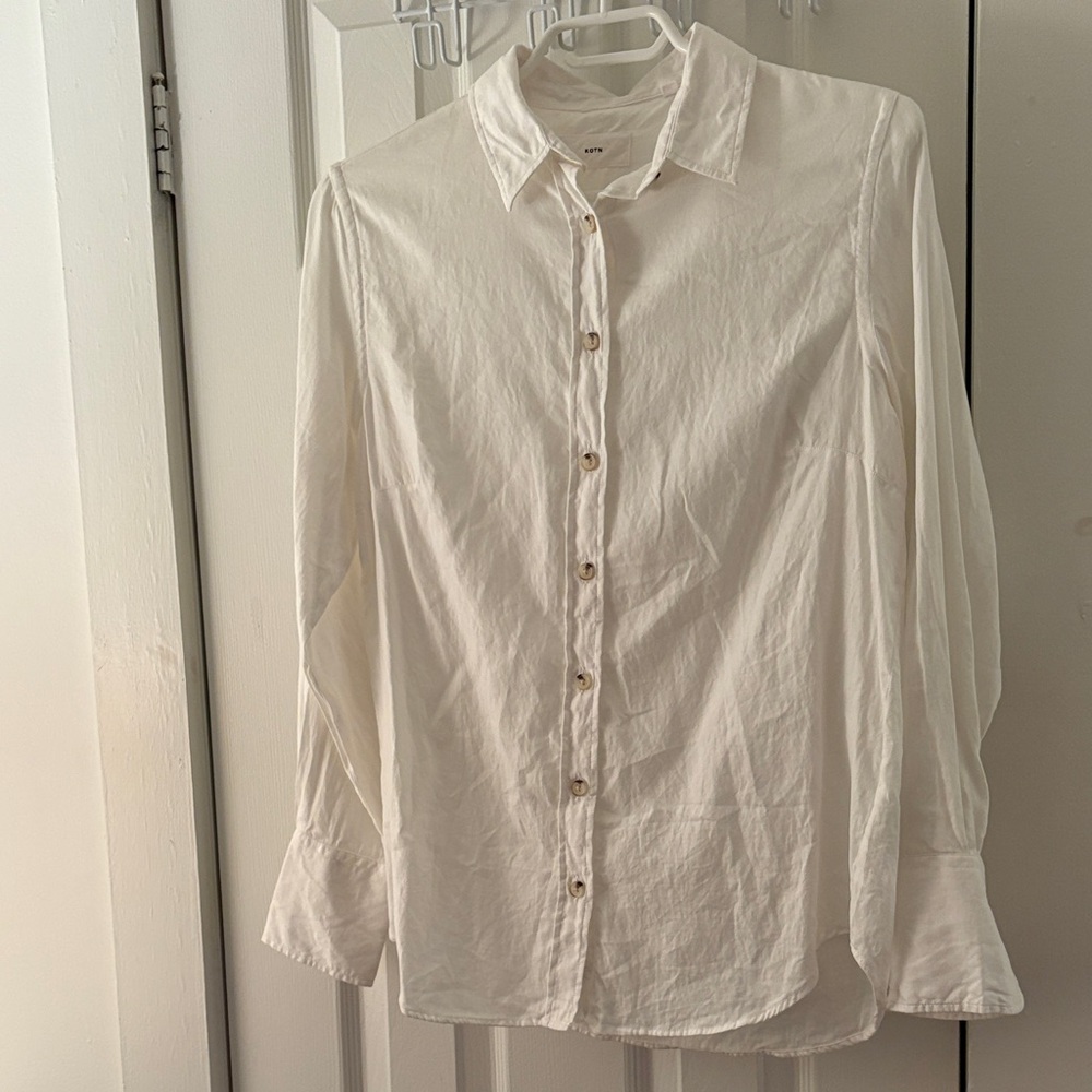 KOTN White Button-Down Cotton Shirt